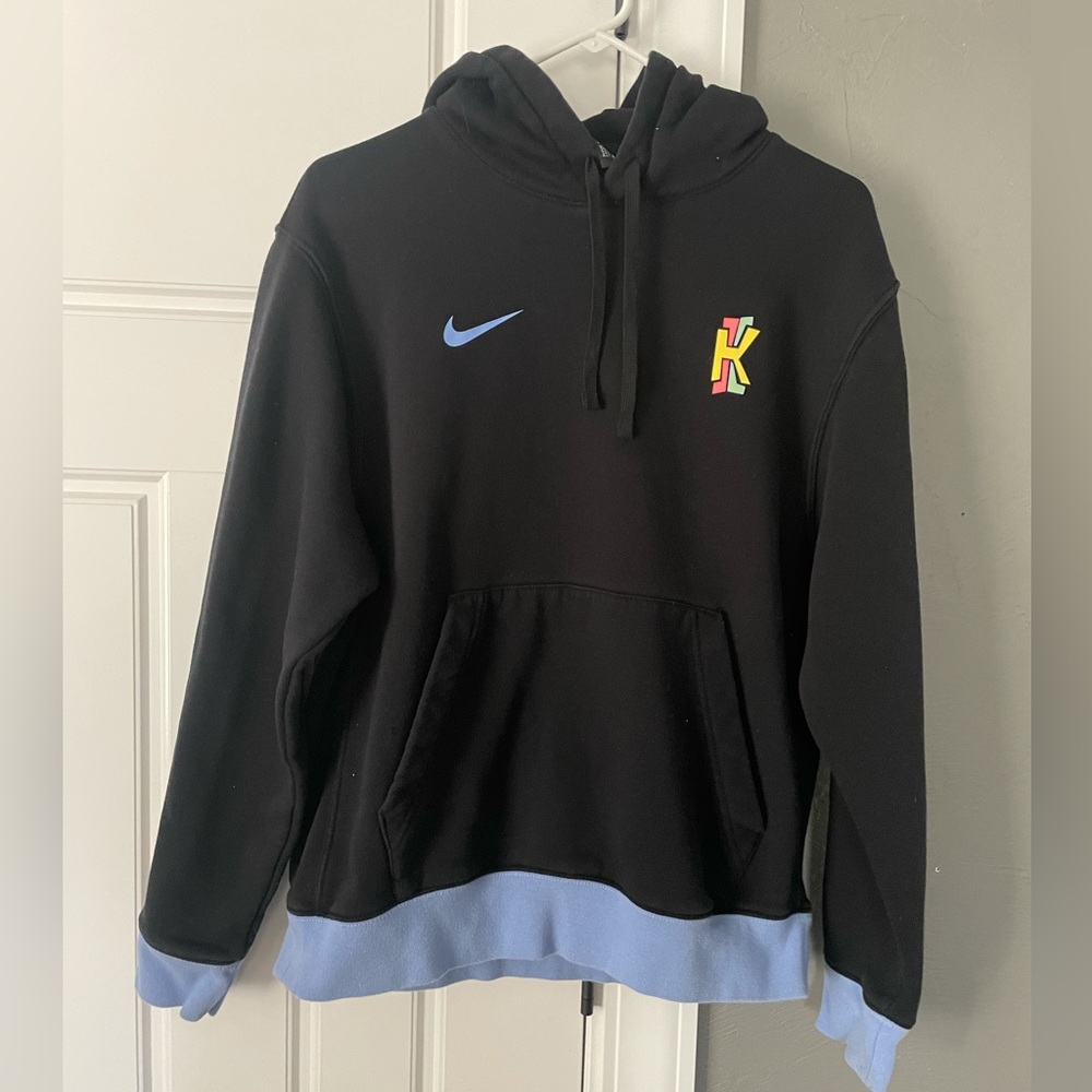 Nike Kyrie Irving Spongebob hoodie